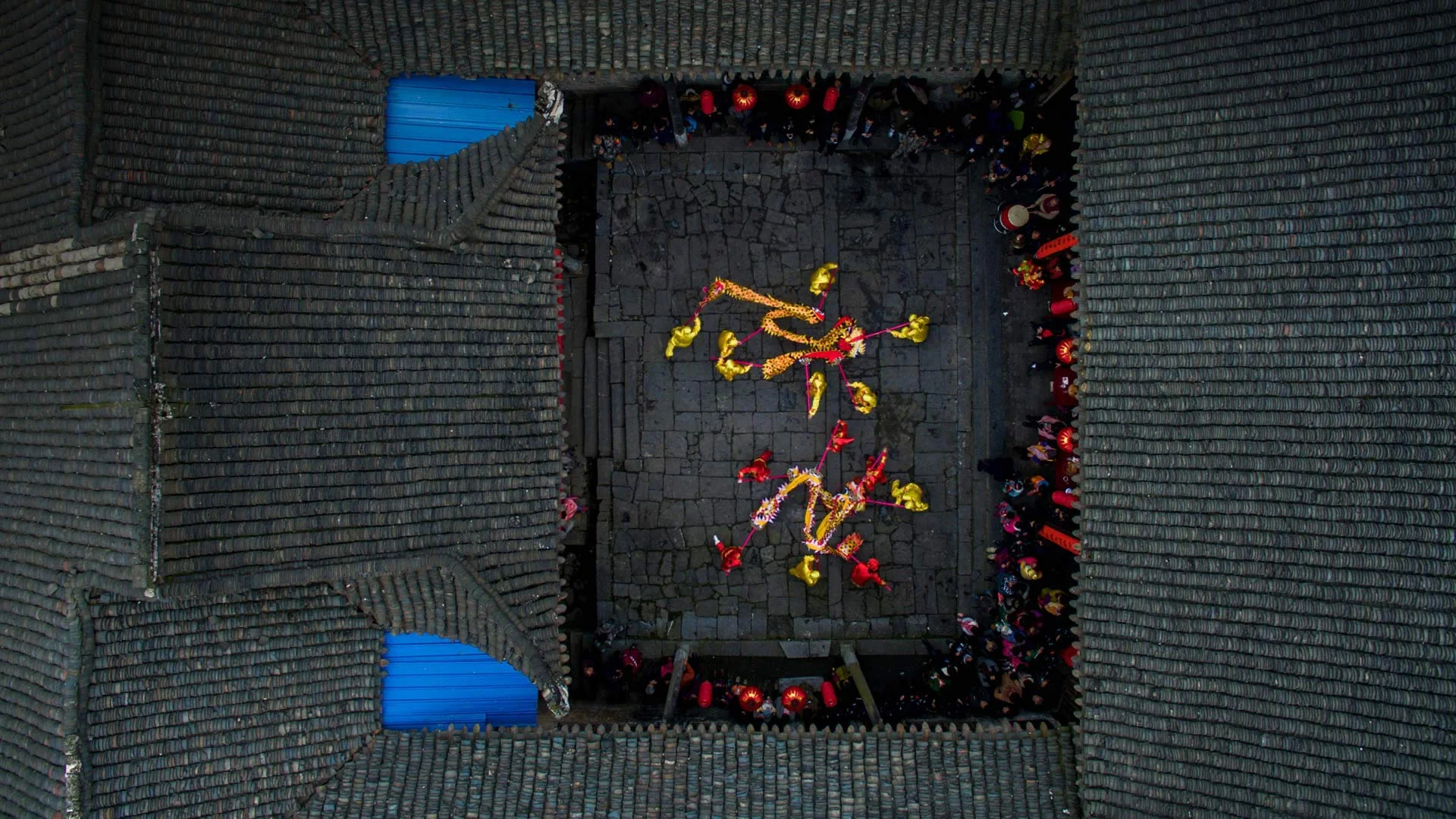 Artists performing the dragon dance in Chenzhou, Hunan Province, China