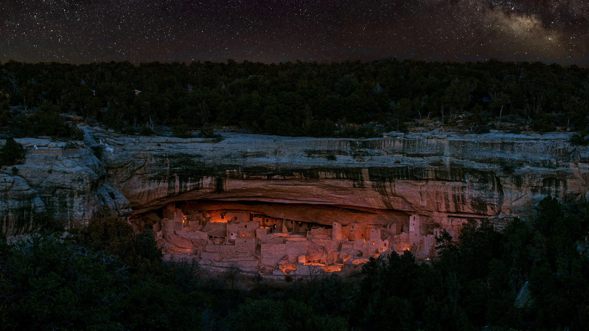 Cliff dwellings in Mesa Verde National Park, Colorado