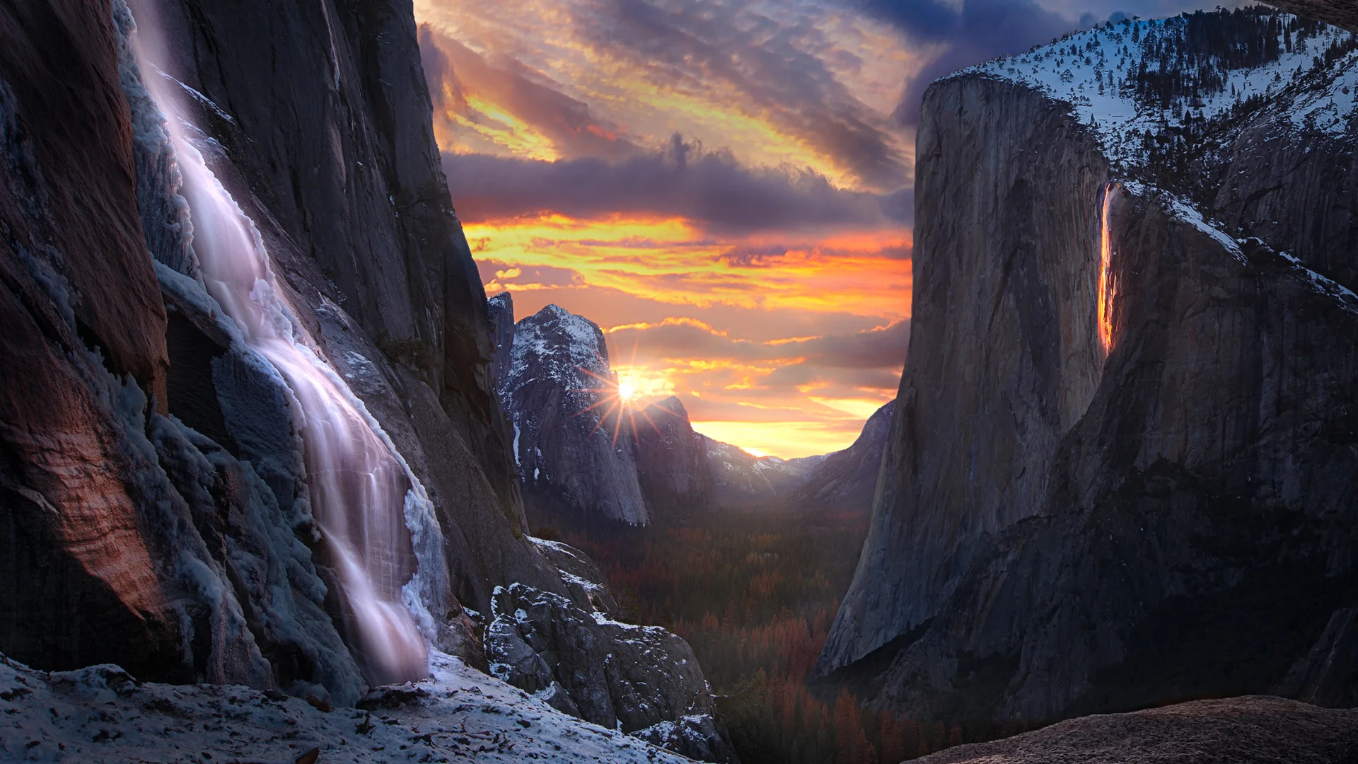 'Firefall' on Horsetail Fall, Yosemite National Park, California